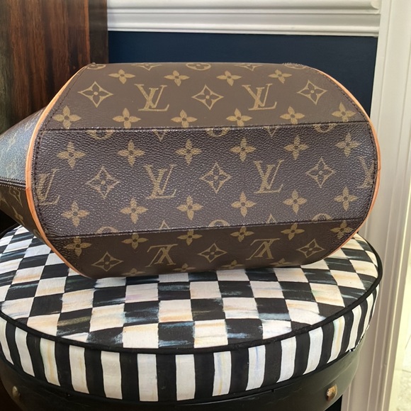 Vintage Louis Vuitton Ellipse MM 🙌 - Picture 7 of 10